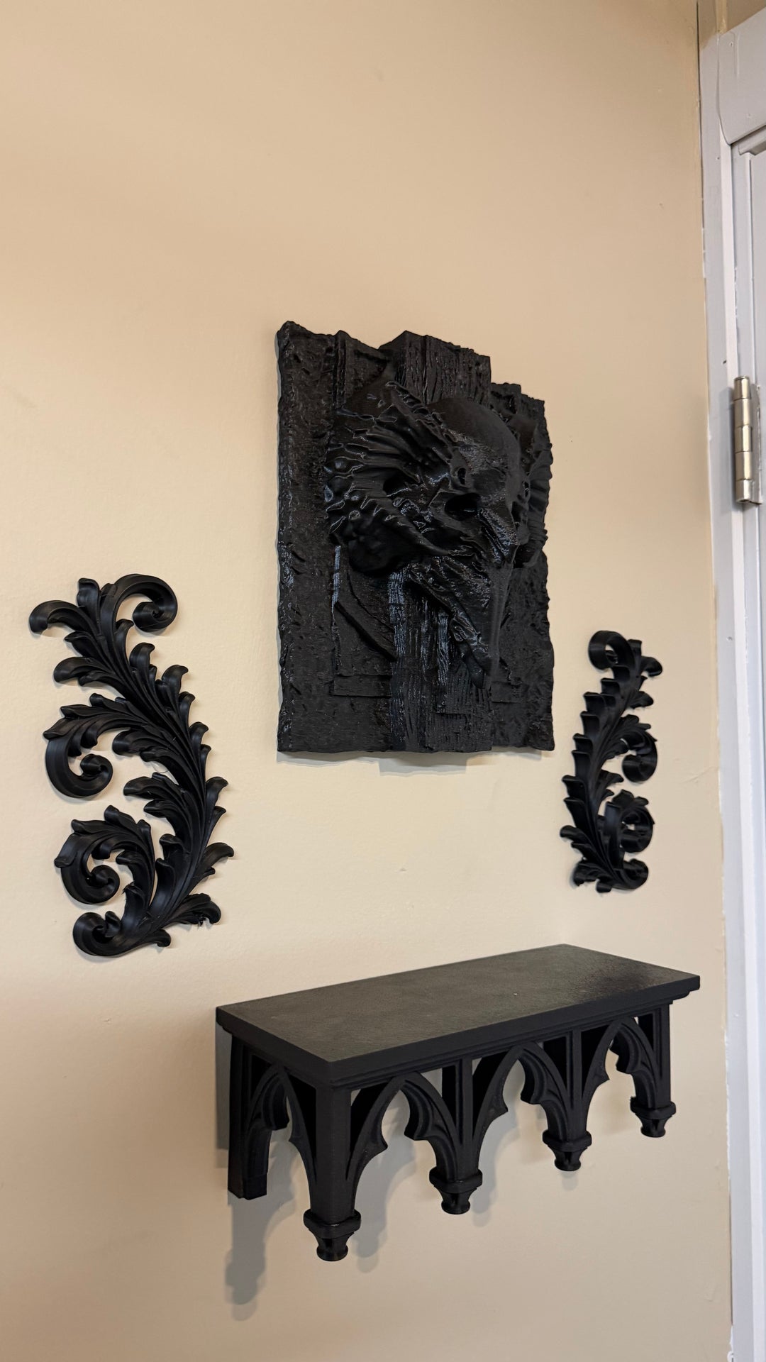 The Unearth Skull Wall decor Artifact 1