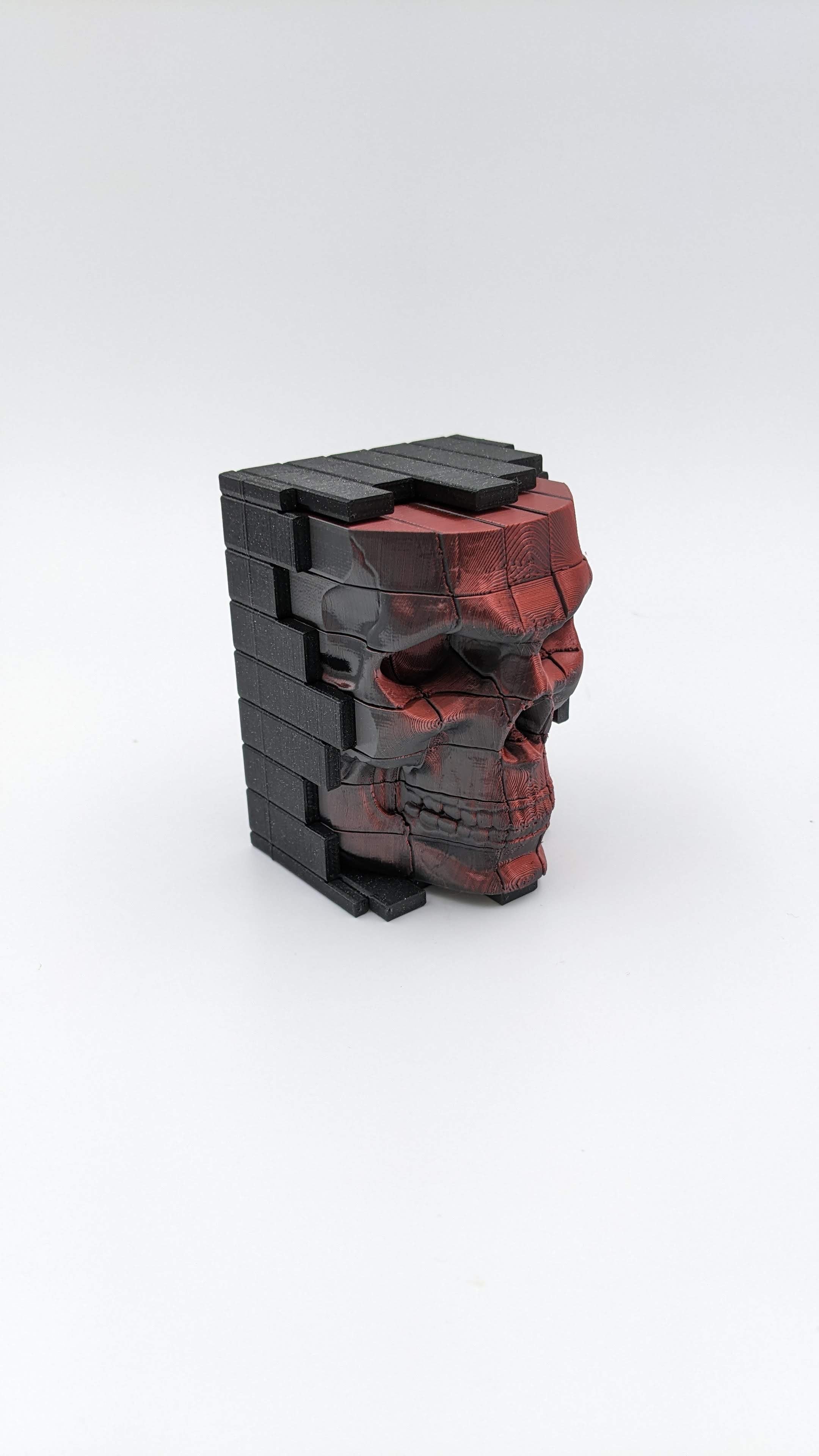 Flexi Fidget Pixel Skull wall art deco